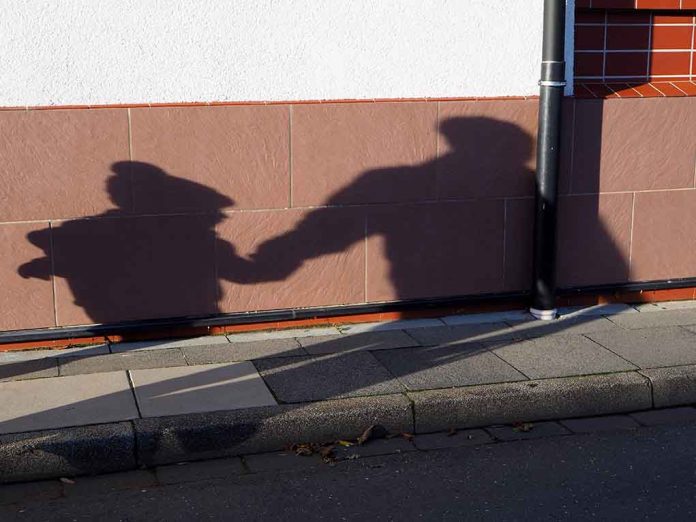 Young Boy Uses Quick Thinking To Escape Creepy Situation