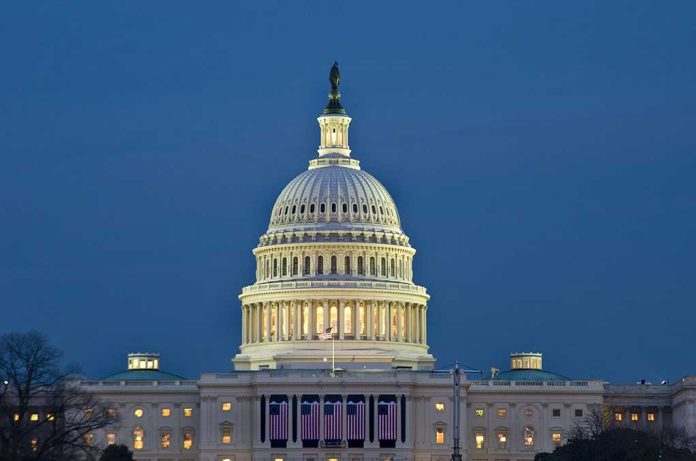 Congressmen Want SEC Leadership Ousted