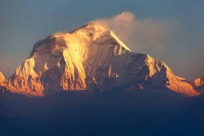 Mountaineer Dies While Climbing 7th Highest Mountain