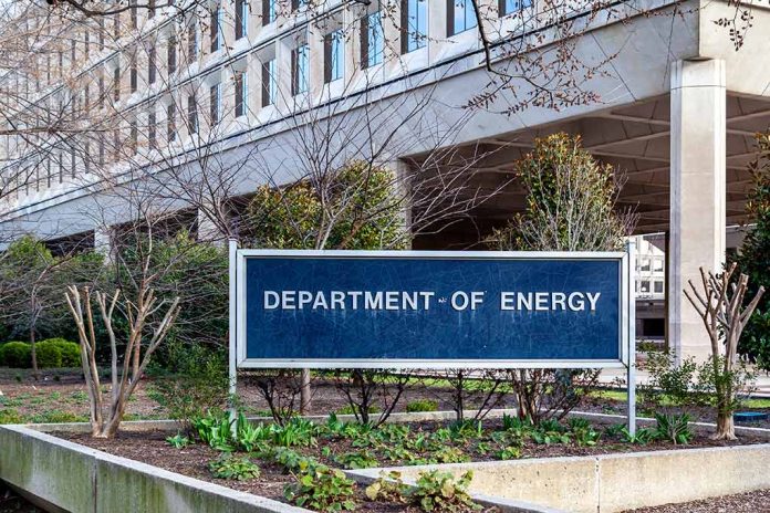 Department of Energy sign outside a government building